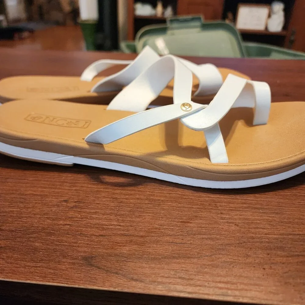 Women's White Strappy Slide Sandals - Picture 2 of 3